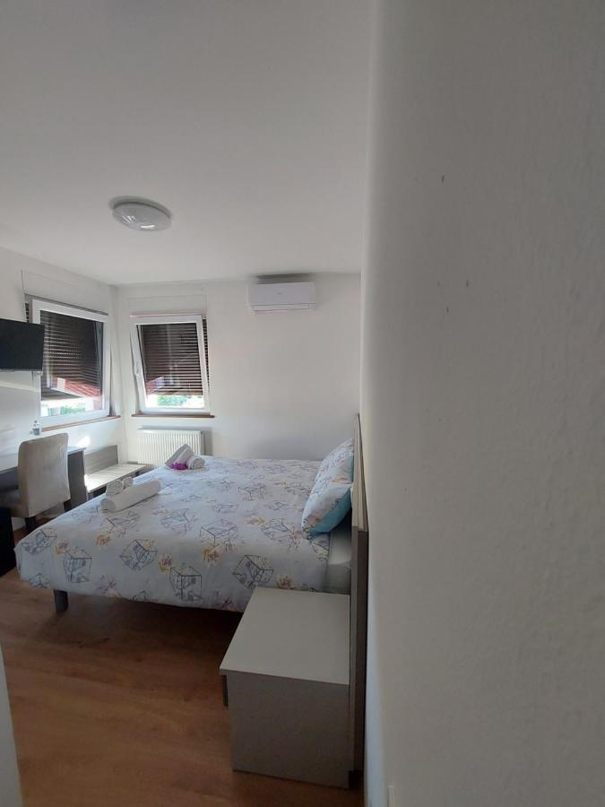 Locanda Rossa Hotel Romans di Varmo Kültér fotó