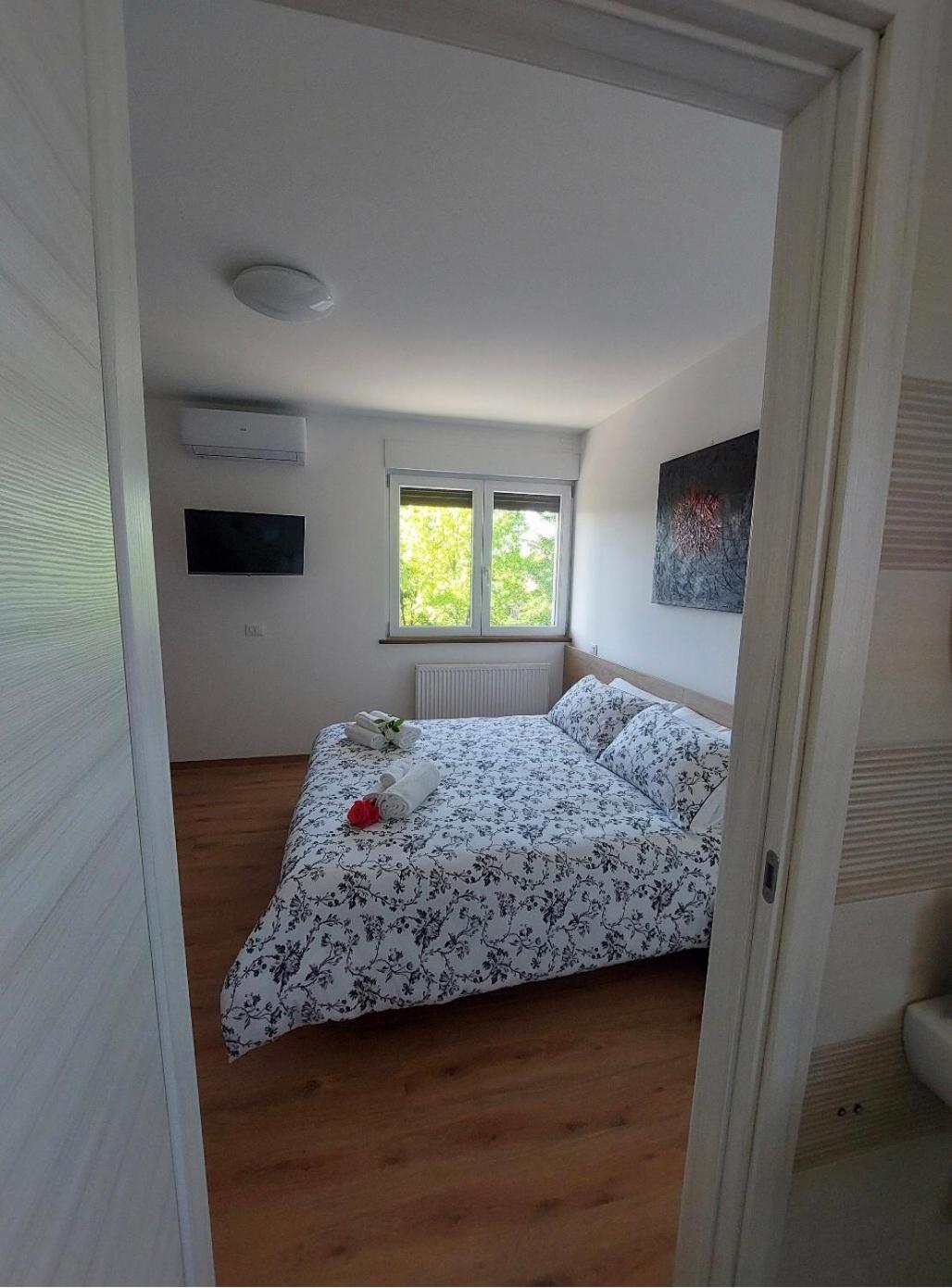 Locanda Rossa Hotel Romans di Varmo Kültér fotó