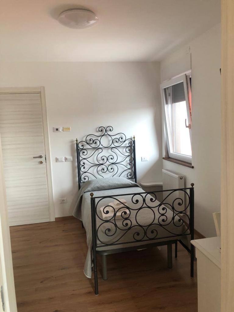 Locanda Rossa Hotel Romans di Varmo Kültér fotó